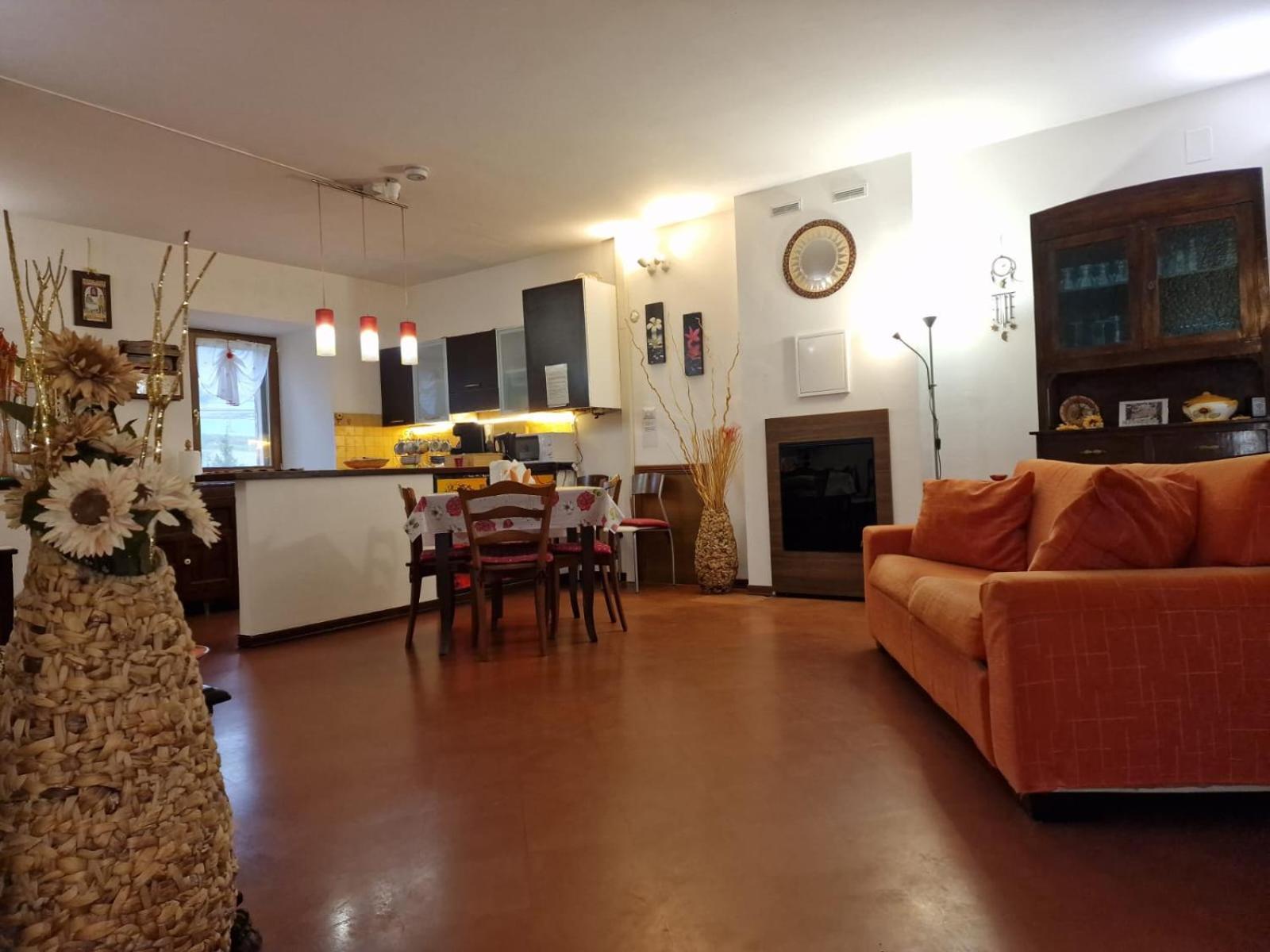 La Casa Di Elena Hotel Camerino Eksteriør billede